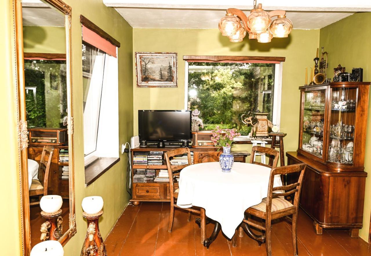 Villa Idilliska Latgaliesu Lauku Maja Ar Melno Pirti Aglona Esterno foto