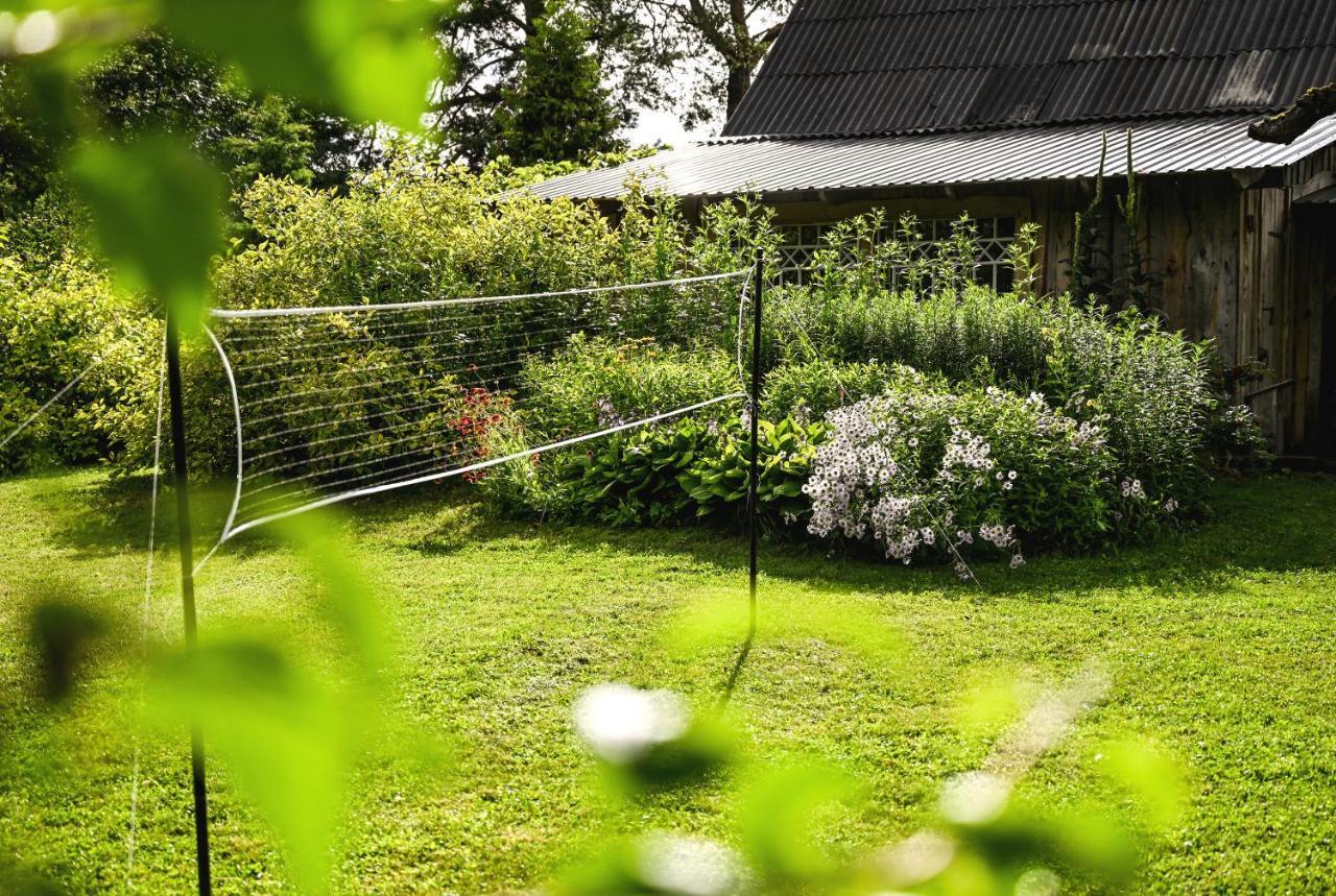 Villa Idilliska Latgaliesu Lauku Maja Ar Melno Pirti Aglona Esterno foto